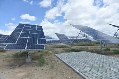 “太陽能光伏發(fā)電試驗基地”項目通過評審 技術水平達國際先進，光伏行業(yè)迎來新里程碑